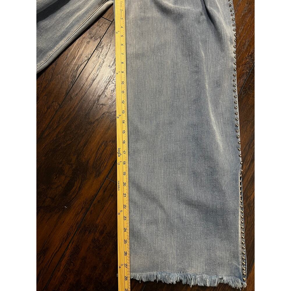 POL Wide Leg Pleated Jeans BOHO Light Wash With Studs Women's Size L - Picture 10 of 11